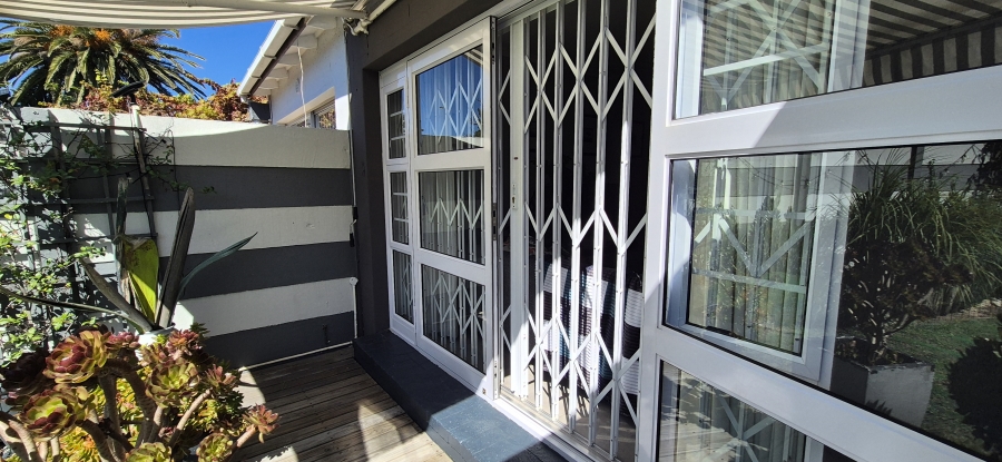 3 Bedroom Property for Sale in Table View Western Cape